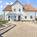 Velora - 175qm - Luxury - Near Legoland Tatil Evi Günzburg